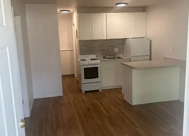Photo of 225 N Sherwood St, Fort Collins, CO 80521