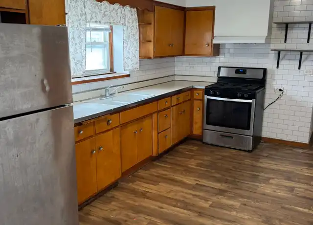 Property at 7601 W 60th Pl Unit 1F, Summit, IL, 60501, 2 beds, 1 bath, [object Object]
