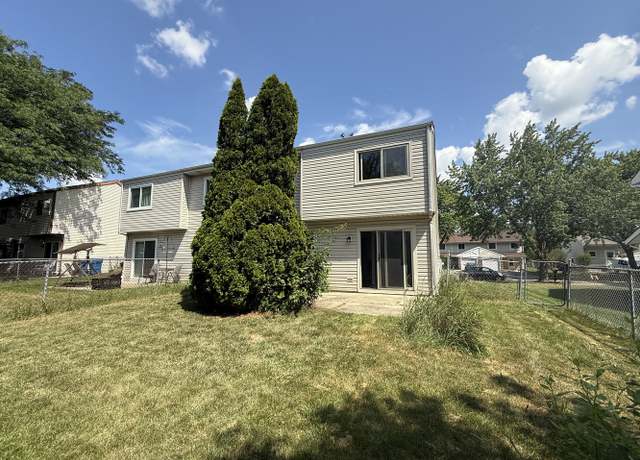 Photo of 1711 Bell Dr, Hanover Park, IL 60133