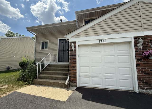 Photo of 1711 Bell Dr, Hanover Park, IL 60133