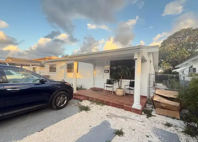 Property at 526 E 54th St, Hialeah, FL, 33013, 3 beds, 2 baths, [object Object]