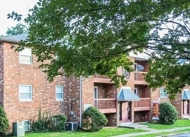 Property at Lea Boulevard Apartments - 608 W Lea Blvd, Wilmington, DE, 19802, 1-2 bed, 1 bath, [object Object]