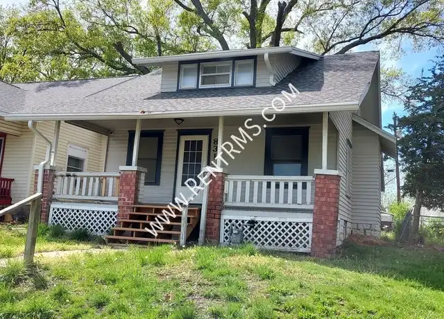 Property at 831 SW Jewell Ave, Topeka, KS, 66606, 3 beds, 2 baths, [object Object]