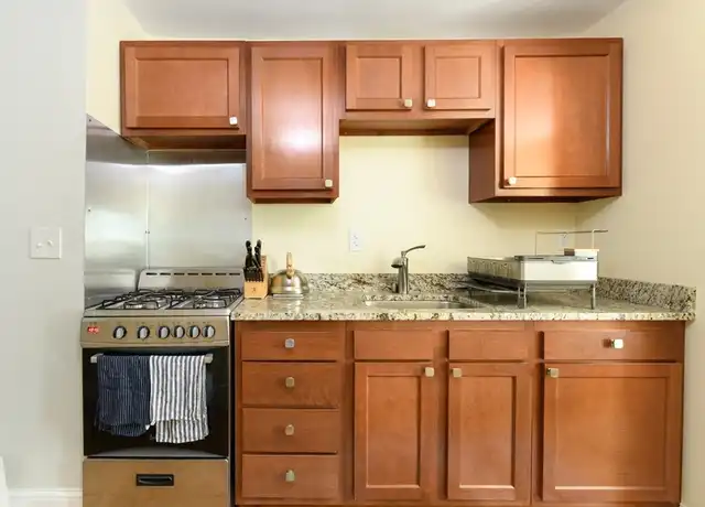 Property at 49 Laurel St Unit 3, Somerville, MA, 02143, 1 bed, 1 bath, [object Object]