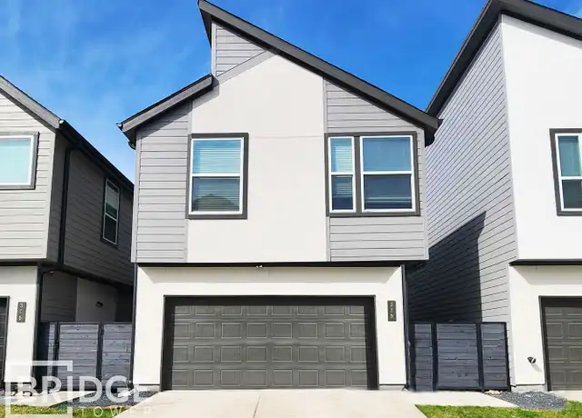 Property at 329 N Centro Cir, Conroe, TX, 77385, 3 beds, 2.5 baths, [object Object]