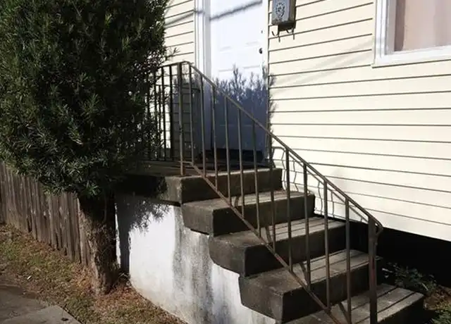 Property at 6207 Delord St, New Orleans, LA, 70118, 2 beds, 1 bath, [object Object]