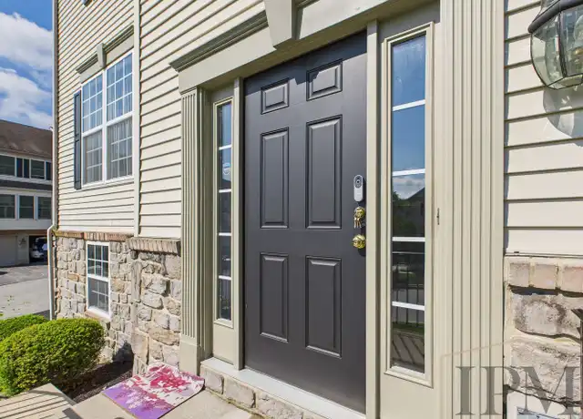 Property at 2725 Hunt Club Dr, York, PA, 17402, 3 beds, 2.5 baths, [object Object]
