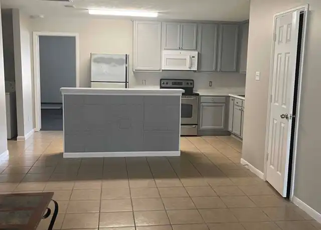 Property at 23269 Richards Rd Unit 8A, Prairie View, TX, 77445, 4 beds, 4 baths, [object Object]