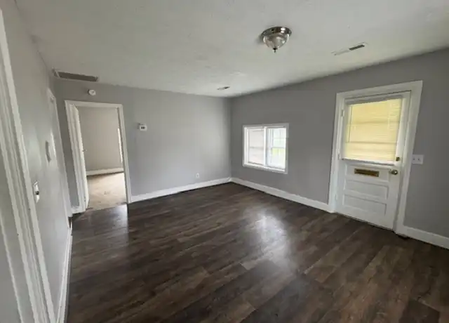 Property at 2200 Hanover St, Lynchburg, VA, 24501, 2 beds, 1 bath, [object Object]