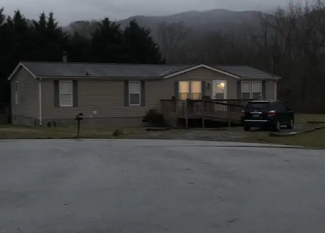 Property at 307 Tammy Lynn Cir, Elizabethton, TN, 37643, 4 beds, 2 baths, [object Object]