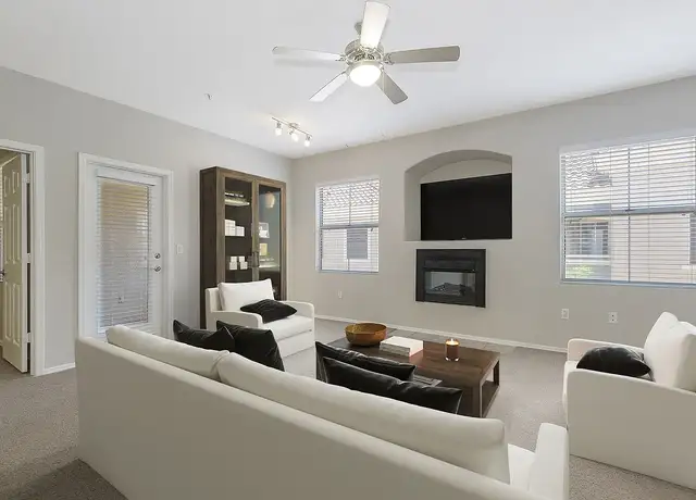 Photo of 130 W Guadalupe Rd, Gilbert, AZ 85233