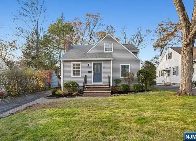 Property at 140 Pershing Ave, Ridgewood, NJ, 07450, 3 beds, 2 baths, [object Object]
