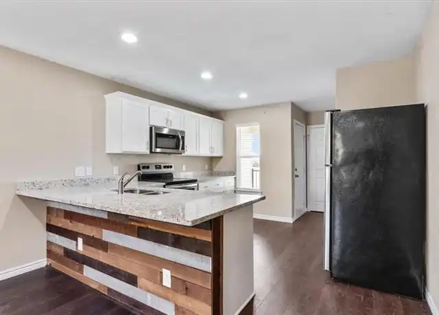 Property at 1406 Courtney Pl Unit C, Cleburne, TX, 76033, 2 beds, 2 baths, [object Object]