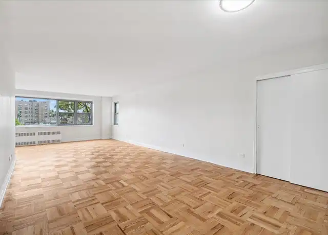 Property at 2 Washington Sq Unit 1G, Larchmont, NY, 10538, 1 bed, 1 bath, [object Object]