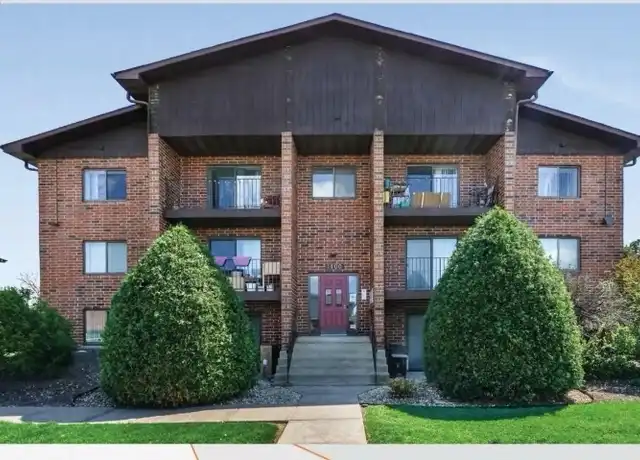 Property at 1424 Rock Run Dr Unit A3, Crest Hill, IL, 60403, 2 beds, 2 baths, [object Object]