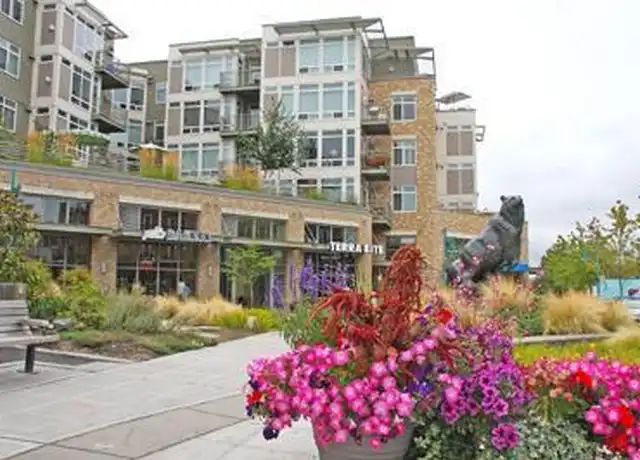 Property at 211 Kirkland Ave, Kirkland, WA, 98033, 2 beds, 2 baths, [object Object]