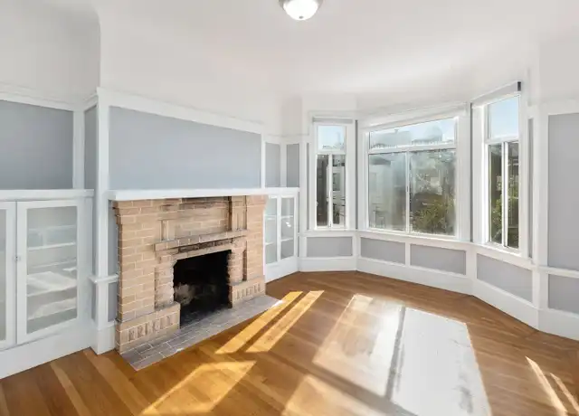 Property at 2272 Greenwich St Unit 2272, San Francisco, CA, 94123, 3 beds, 1 bath, [object Object]