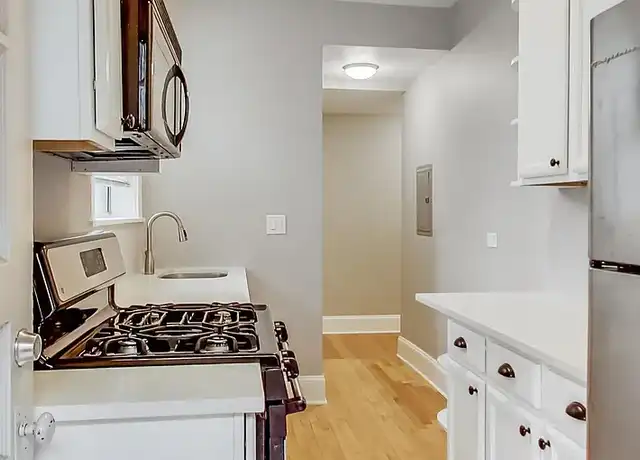 Property at Pleasant Court - 932 Pleasant St, Oak Park, IL, 60302, 2-3 beds, 2-3 baths, [object Object]