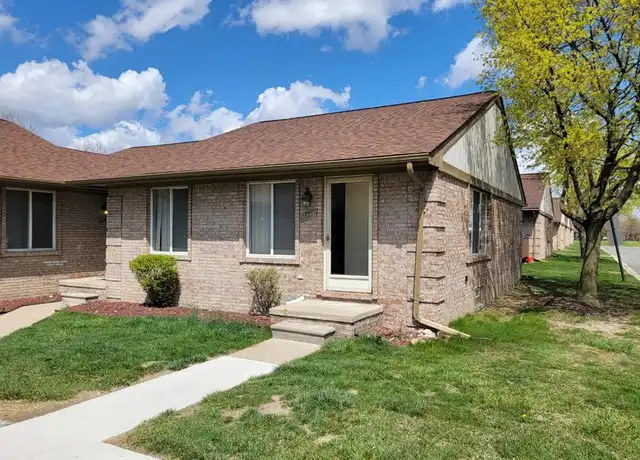 Property at 26811 Villa Calabrese, Warren, MI, 48091, 2 beds, 1 bath, [object Object]
