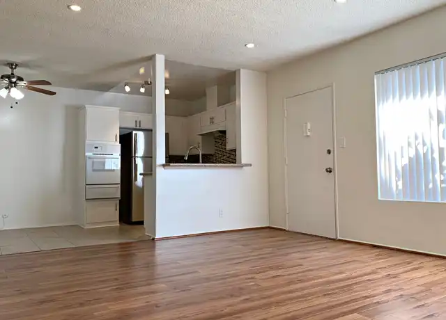 Property at 1521 E Windsor Rd Unit 12, Glendale, CA, 91205, 2 beds, 1 bath, [object Object]