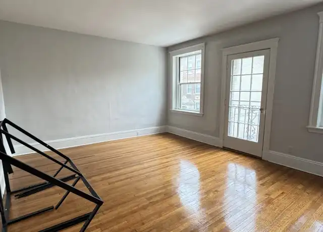 Property at 104 Strathmore Rd Unit 2, Boston, MA, 02135, 4 beds, 1 bath, [object Object]