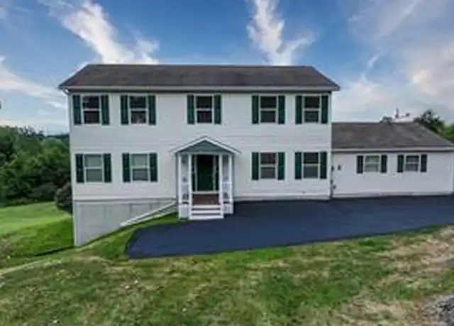 Property at 10 Ashlyn Dr, Marlboro, NY, 12542, 2 beds, 1 bath, [object Object]