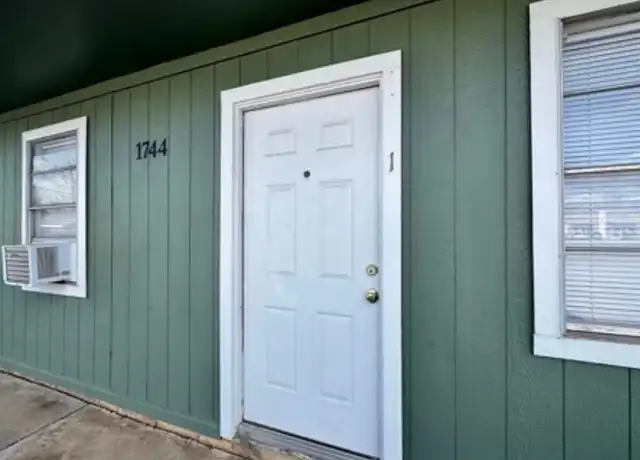 Property at 1740 Classen Blvd Unit Classen 1744/2, Norman, OK, 73071, 1 bed, 1 bath, [object Object]
