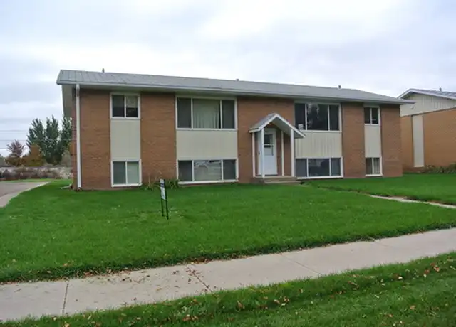 Property at 1933 2nd Ave SW Unit 2, Minot, ND, 58701, 2 beds, 1 bath, [object Object]