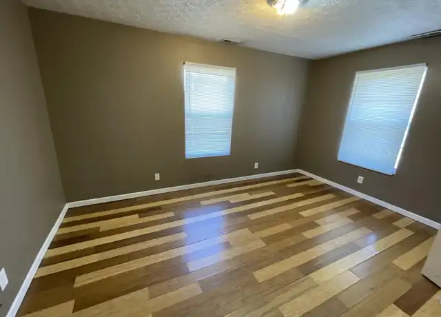 Property at 601 W 30th St Unit 2, Indianapolis, IN, 46208, 1 bed, 2 baths, [object Object]