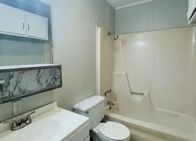 Property at 715 9th St, Nederland, TX, 77627, 2 beds, 1 bath, [object Object]