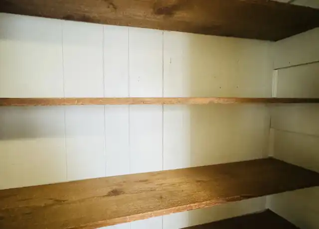 Property at 715 9th St, Nederland, TX, 77627, 2 beds, 1 bath, [object Object]