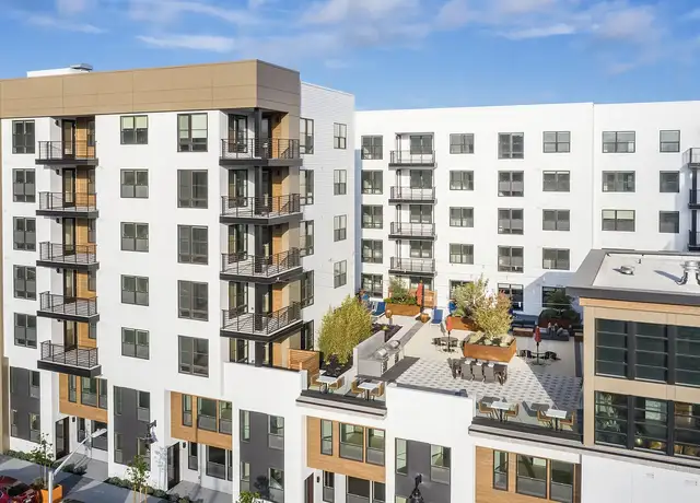Photo of 400 Cypress Ave, South San Francisco, CA 94080