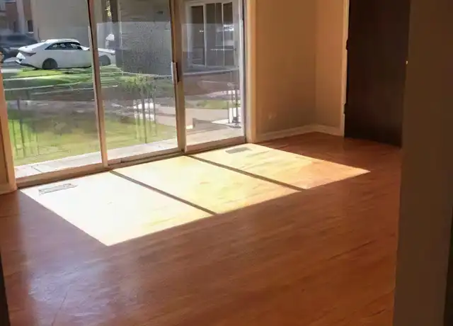 Property at 5849 S Francisco Ave Unit 1D, Chicago, IL, 60629, 2 beds, 1 bath, [object Object]