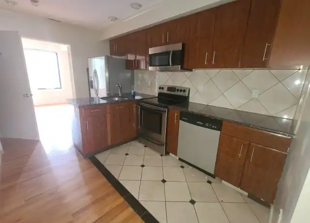 Property at 815 S 4th St Unit 2ND FLOOR, Philadelphia, PA, 19147, 1 bed, 1 bath, [object Object]