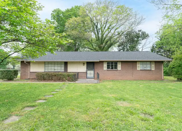 Property at 305 Montvue Rd, Knoxville, TN, 37919, 3 beds, 2 baths, [object Object]