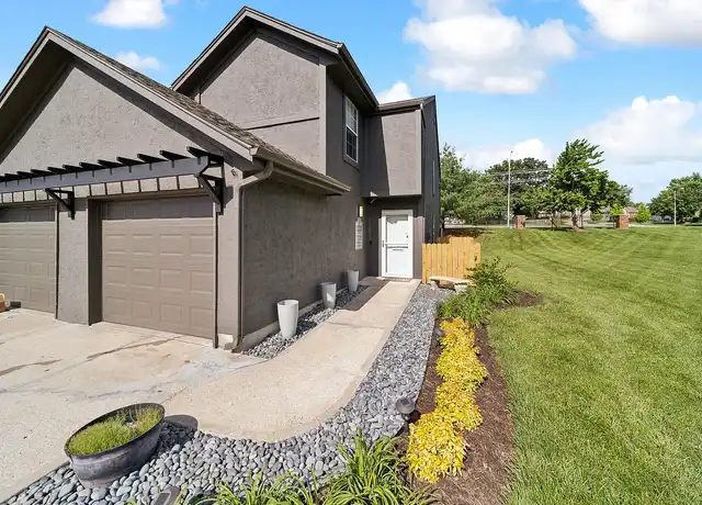 Property at Chestnut Heights Townhomes - 12501 S Constance St, Olathe, KS, 66062, 2 beds, 1.5 baths, [object Object]