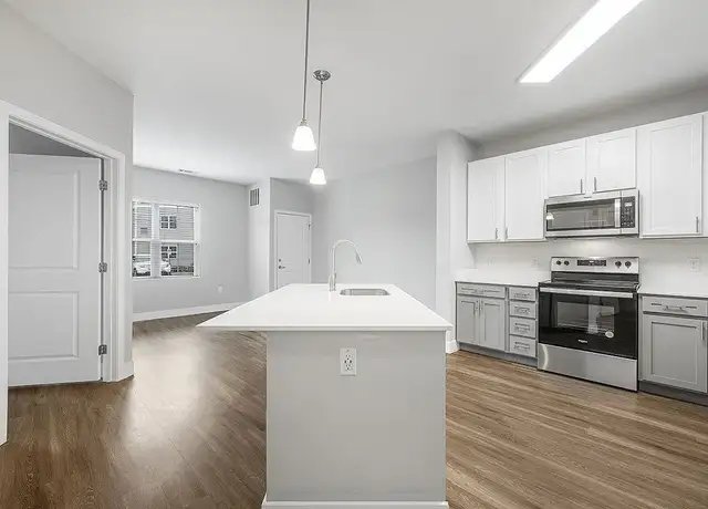 Photo of 3101 Stagecoach Rd, Stoughton, MA 02072