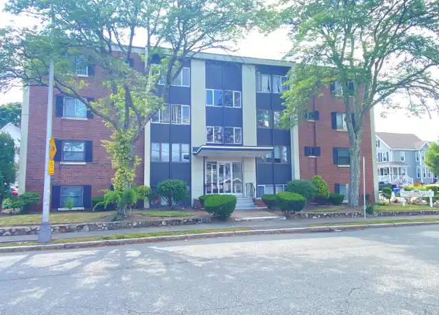 Property at 50 Tuttle St #10, Wakefield, MA, 01880, 2 beds, 1 bath, [object Object]