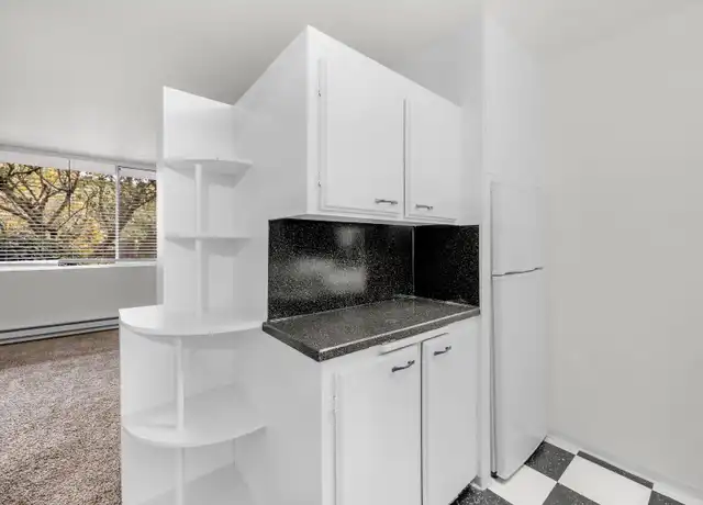 Property at 1415 NE 52nd St, Seattle, WA, 98105, 1 bed, 1 bath, [object Object]