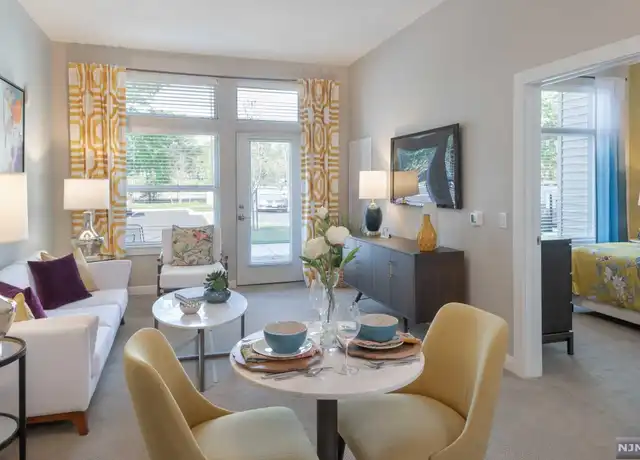 Property at 1139 Hamburg Tpke Unit 1332, Wayne, NJ, 07470, 1 bed, 1.5 baths, [object Object]