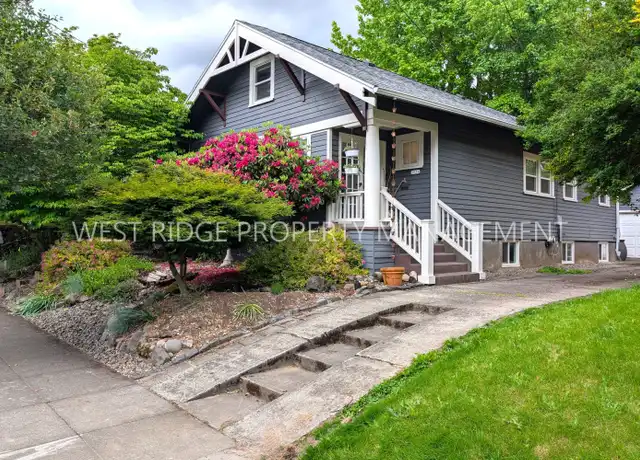 Property at 3934 SE 33rd Pl, Portland, OR, 97202, 3 beds, 1.5 baths, [object Object]