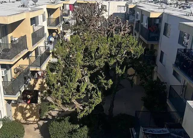 Property at Lennox Lanai Apartments - 7055 Lennox Ave, Van Nuys, CA, 91405, 1 bed, 1 bath, [object Object]