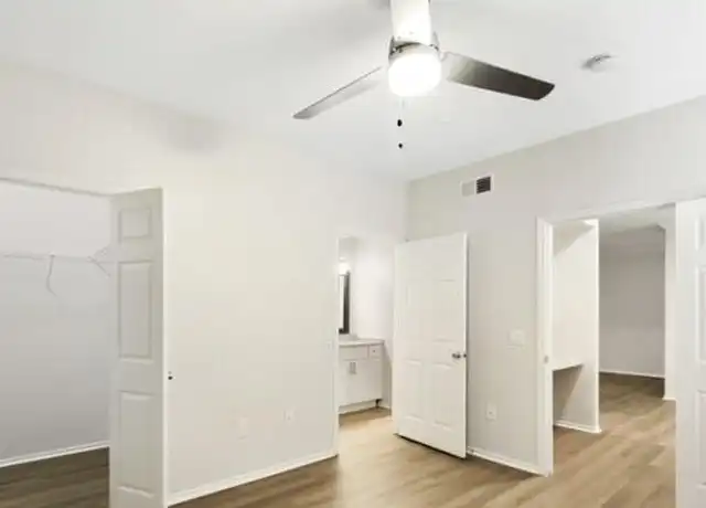 Property at 1801 Warner Ranch Dr Unit 1018, Round Rock, TX, 78664, 1 bed, 1 bath, [object Object]