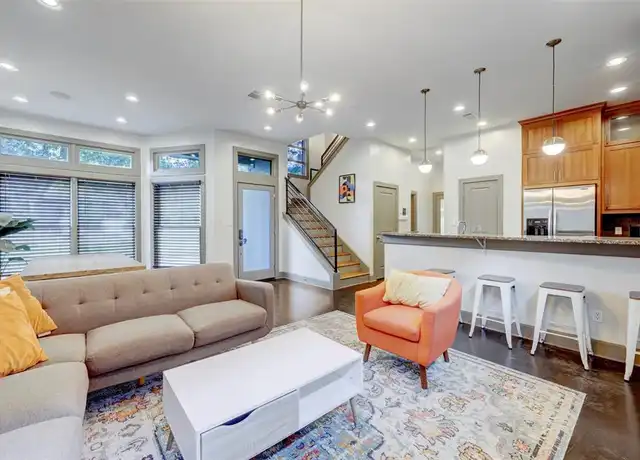 Property at 602 W North Loop Blvd Unit B, Austin, TX, 78751, 5 beds, 3 baths, [object Object]