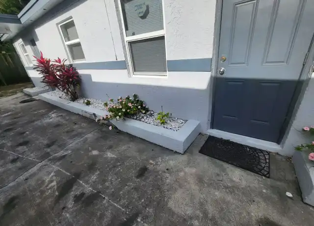 Property at 840 NW 10th St Unit 5, Hallandale Beach, FL, 33009, 1 bed, 1 bath, [object Object]