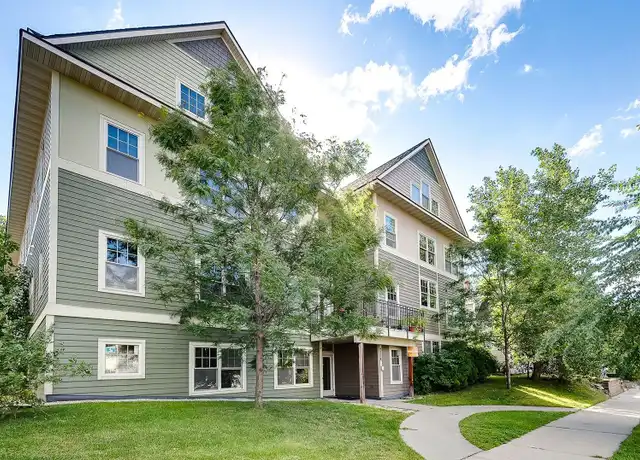 Property at 633 Ontario St SE Unit 208, Minneapolis, MN, 55414, 3 beds, 2 baths, [object Object]
