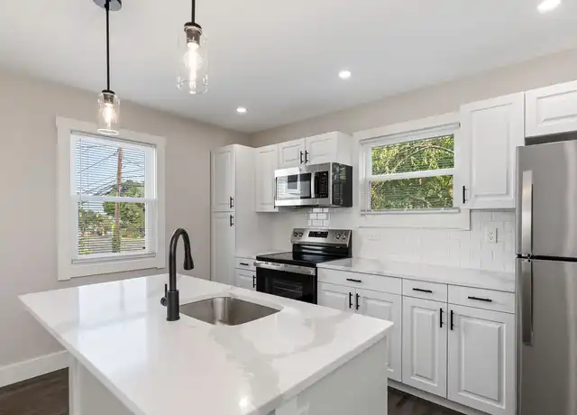 Property at 1638 W Genesee St Unit 7, Syracuse, NY, 13204, 1 bed, 1 bath, [object Object]