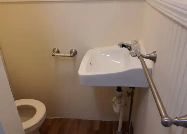 Property at 24 Dublin St Unit 26-3L, Lowell, MA, 01854, 3 beds, 1 bath, [object Object]