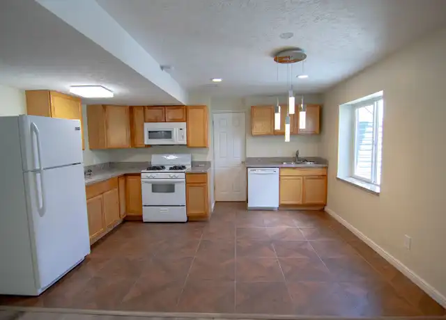 Property at 4877 W Hayloft Cv, West Valley City, UT, 84120, 1 bed, 1 bath, [object Object]