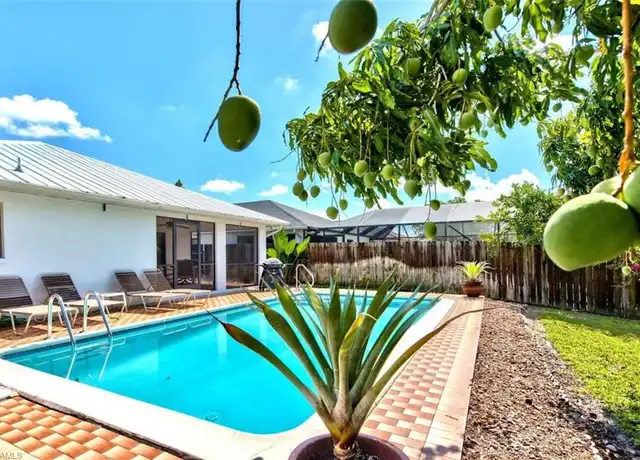 Property at 668 107th Ave N, Naples, FL, 34108, 3 beds, 2 baths, [object Object]